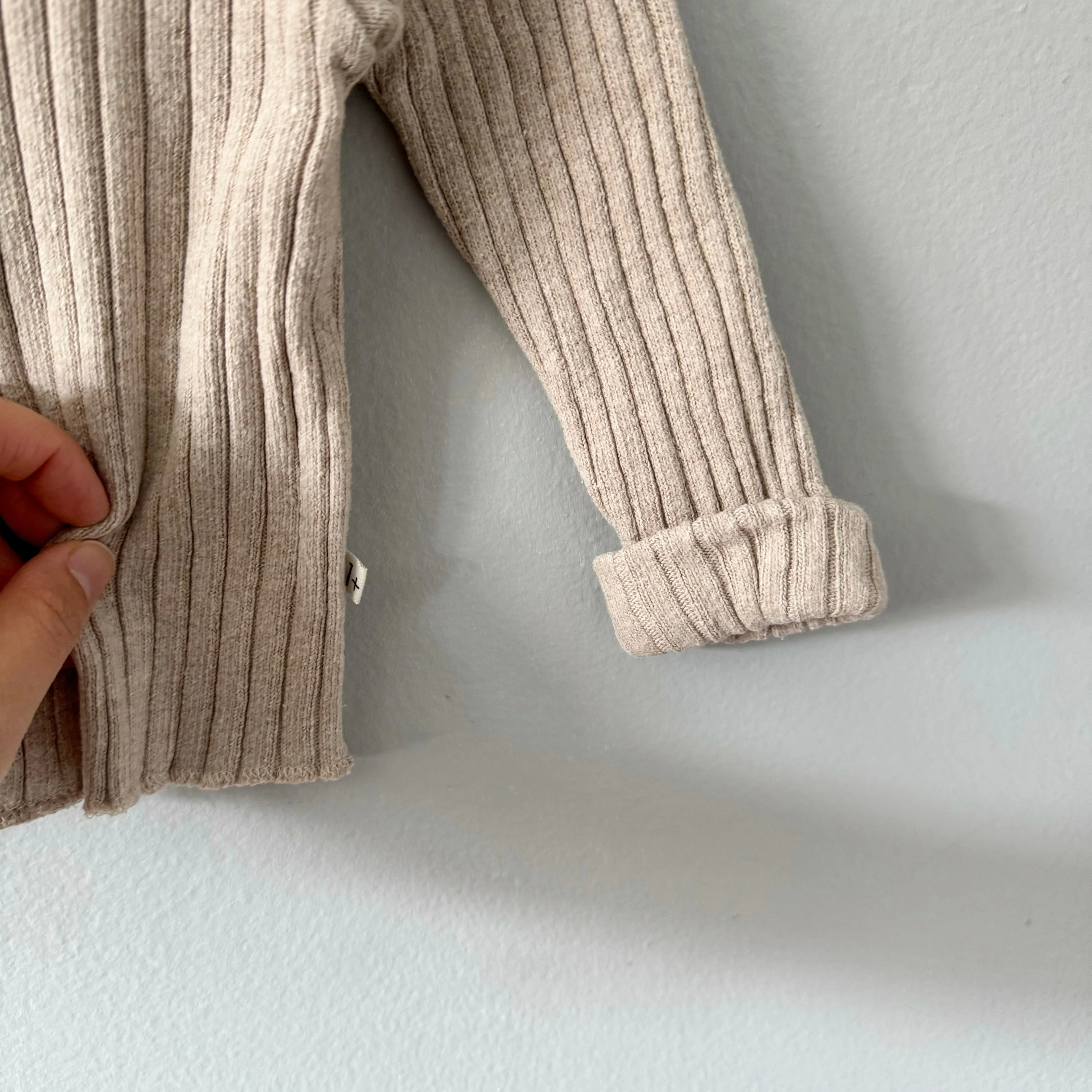 1  in the family / Beige ribbed knit cardigan / 12M