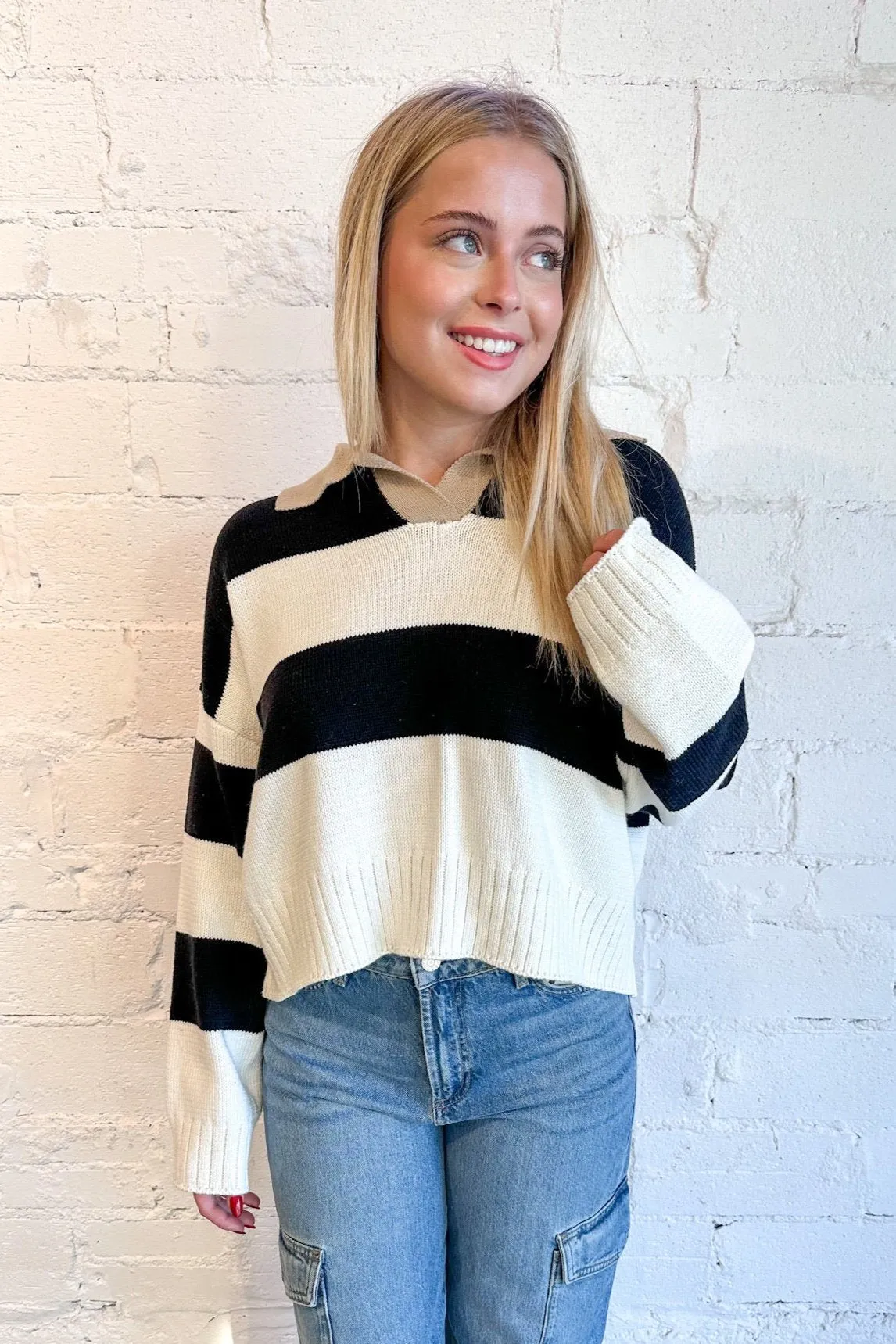 Chic Contrast Stripe Sweater