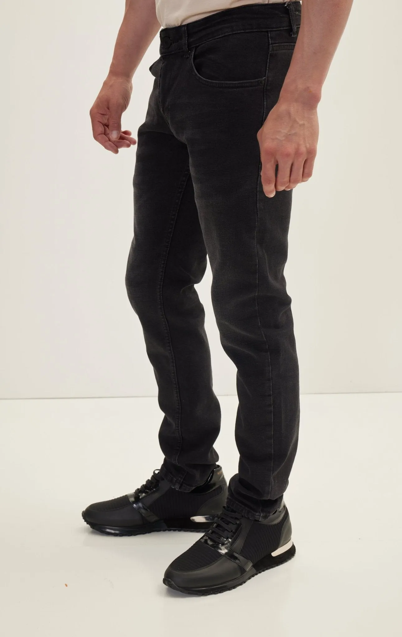 Classic Slim Fit Jean - Black