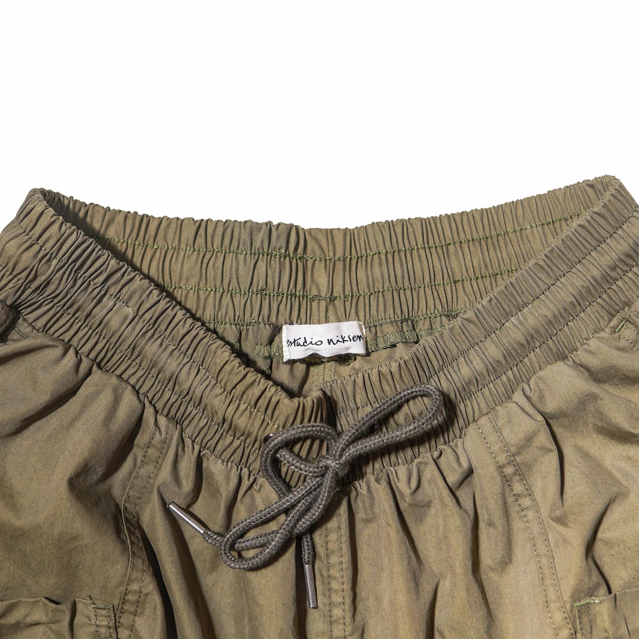 Estudio Niksen Bungee Cargo Shorts (Khaki)