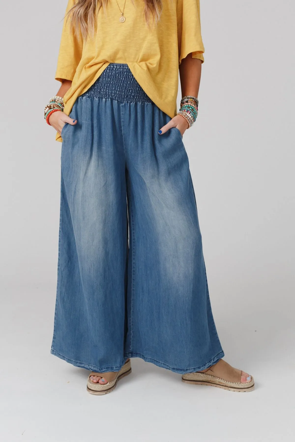 Free Falling Wide Leg Pants - Denim